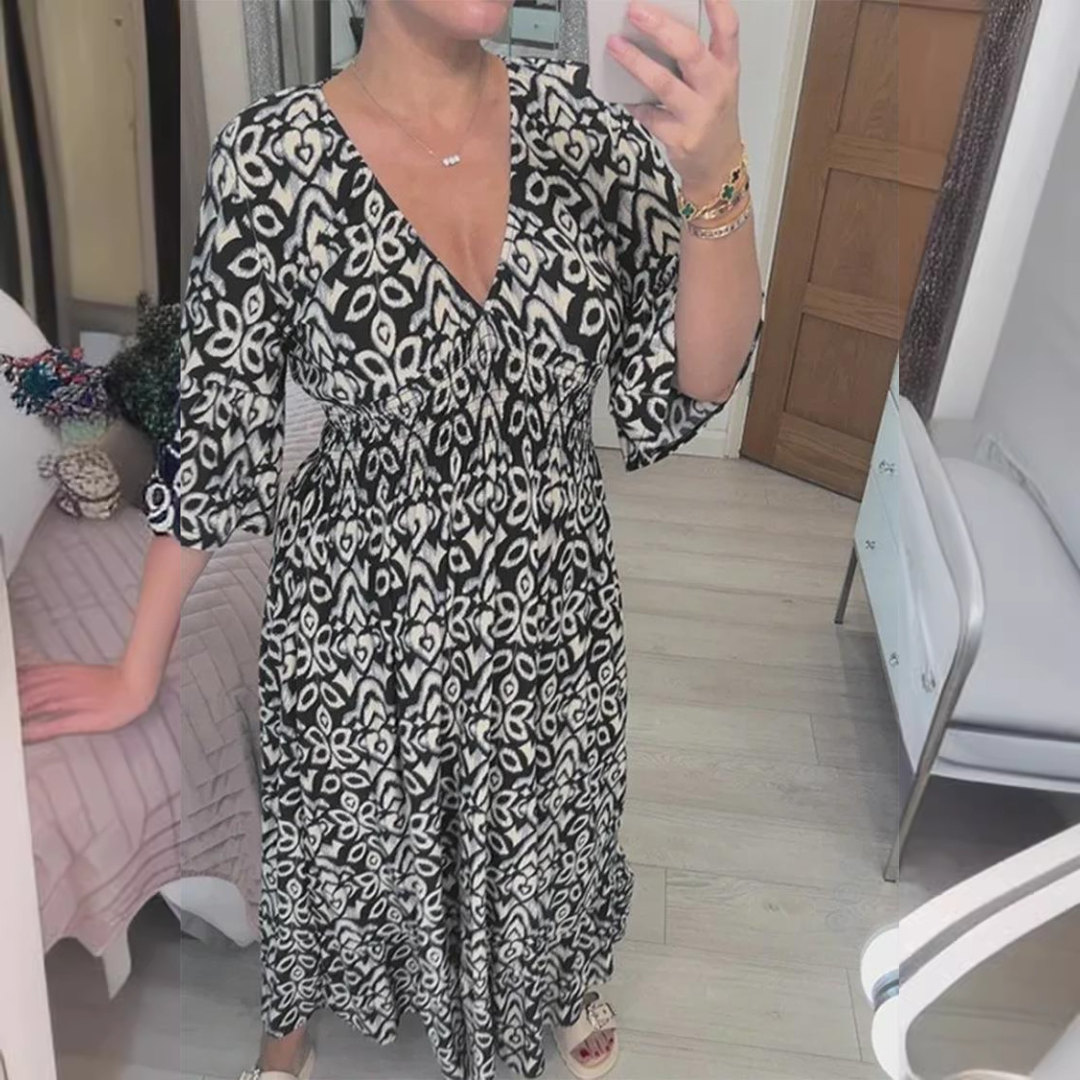 Zlata | Štýlové kvetinové šaty s výstrihom do V