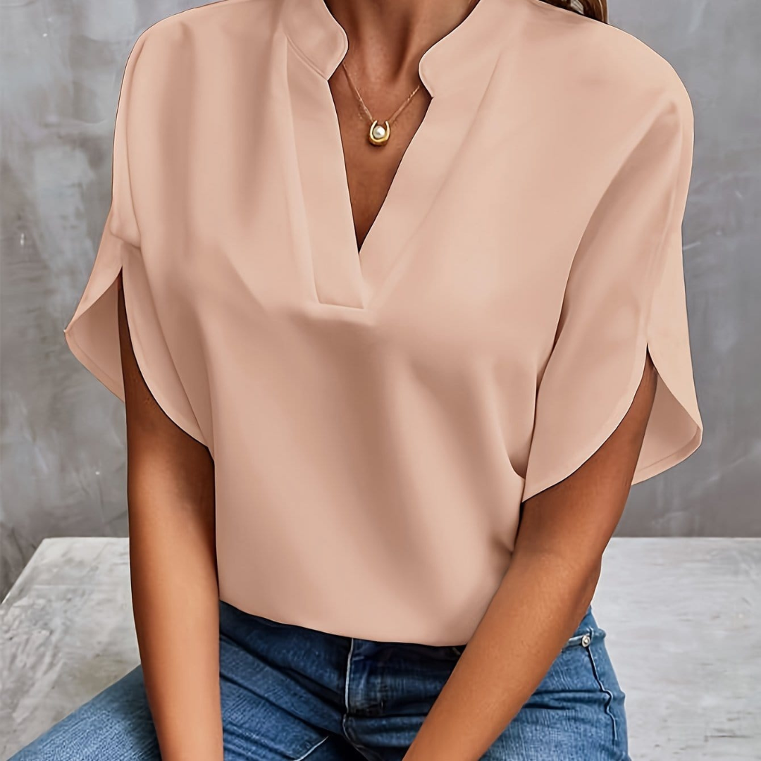 Ember | Elegantná blúzka s véčkovým výstrihom