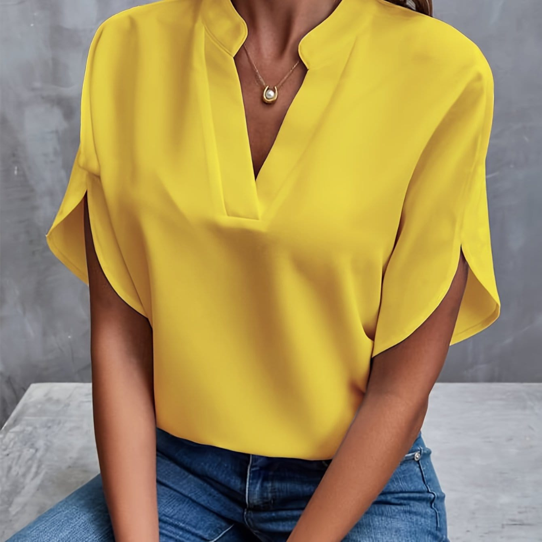 Ember | Elegantná blúzka s véčkovým výstrihom
