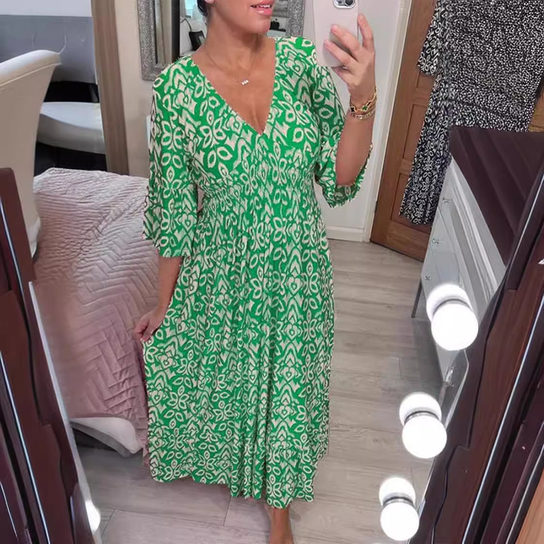 Zlata | Štýlové kvetinové šaty s výstrihom do V