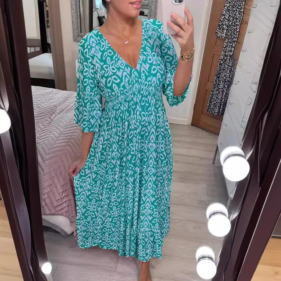 Zlata | Štýlové kvetinové šaty s výstrihom do V